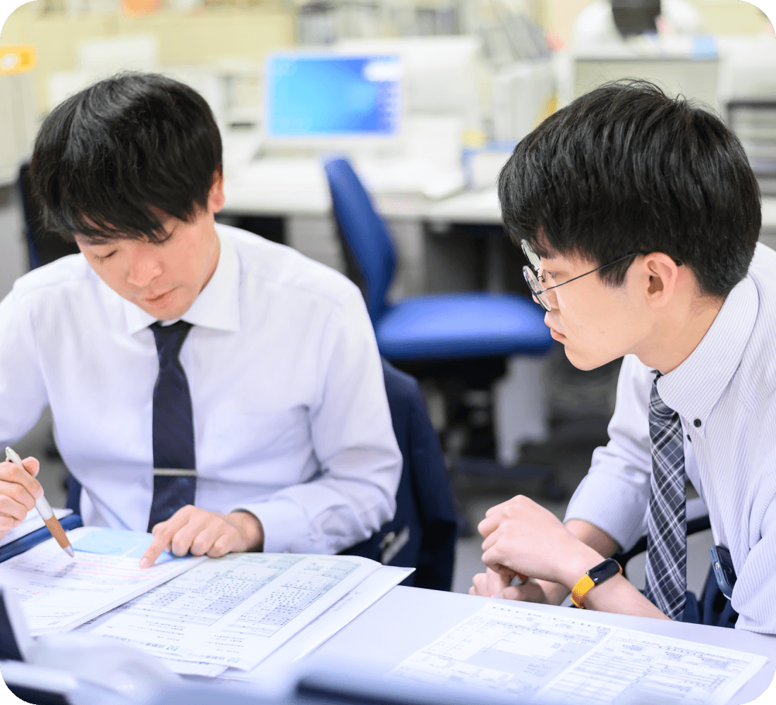 働く社員イメージ